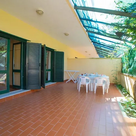 Riva Di Paradiso شقة أوترانتو